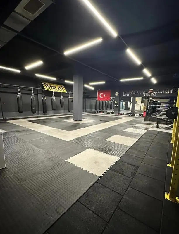 Strike Sports - İstanbul Ataşehir