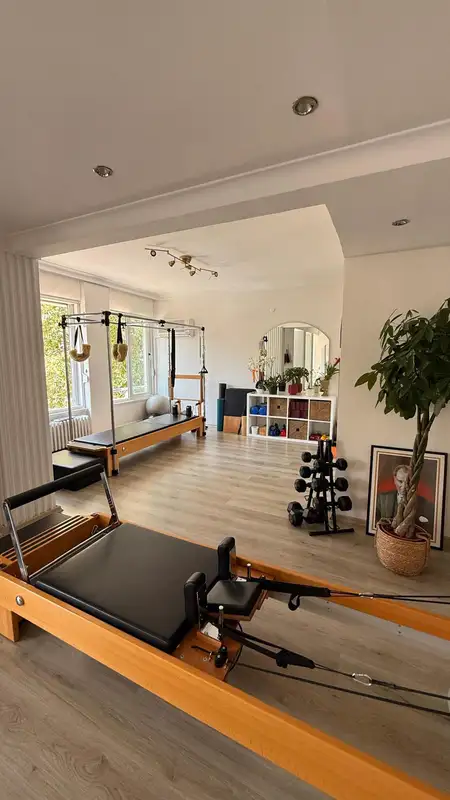 Studio Monkey - İstanbul Kadıköy