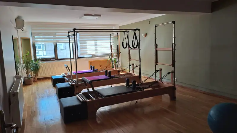 Akuvamarin Yoga ve Pilates - İzmir Konak