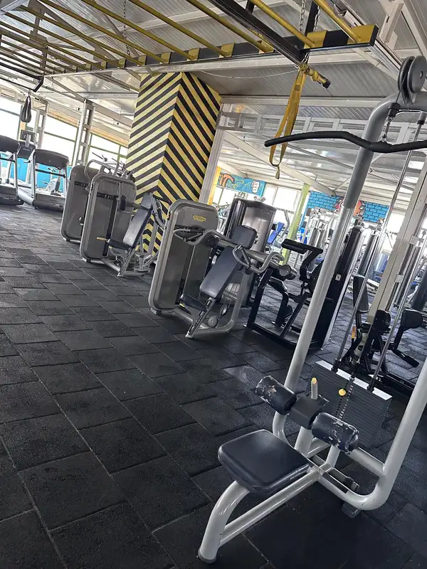 Zirve Spor Merkezi - İstanbul Üsküdar