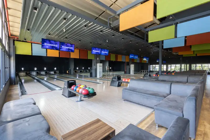 Royal Bowling & Bilardo - İzmir Bornova