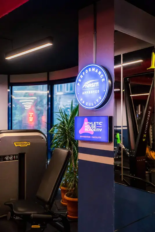 Cihangir Sports Club - İstanbul Beyoğlu