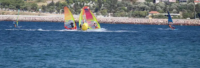 Yeni Foça Rüzgar Sörfü ve Yat Yelken  - İzmir Foça
