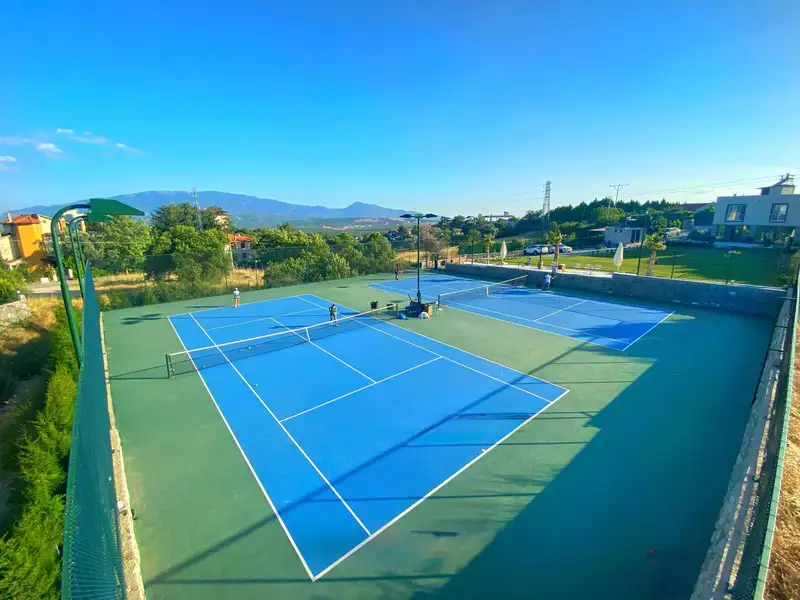 ES Tenis Kulübü - İzmir Bornova