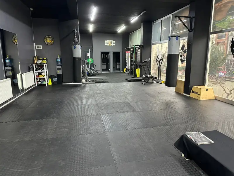 UK Fight Academy - İstanbul Kartal