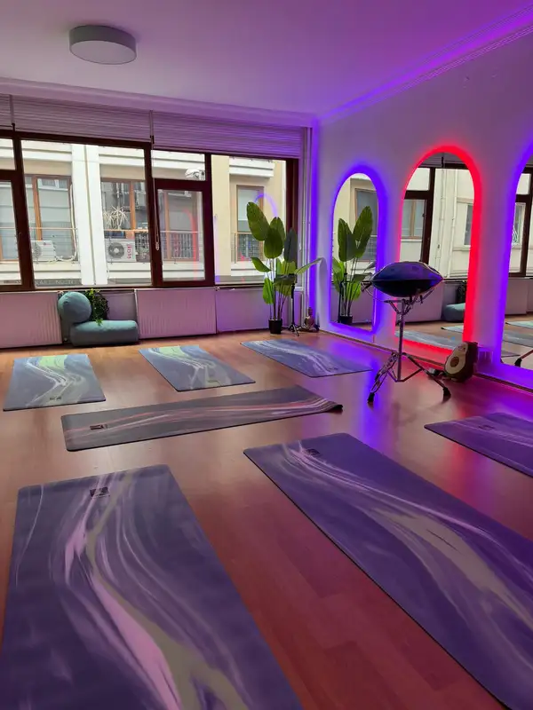 Yogbes Yoga & Beslenme Stüdyosu - İstanbul Şişli