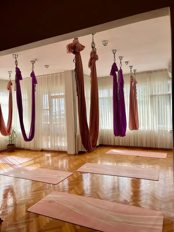 Kamer Çevrimkaya Yoga House - İstanbul Kadıköy