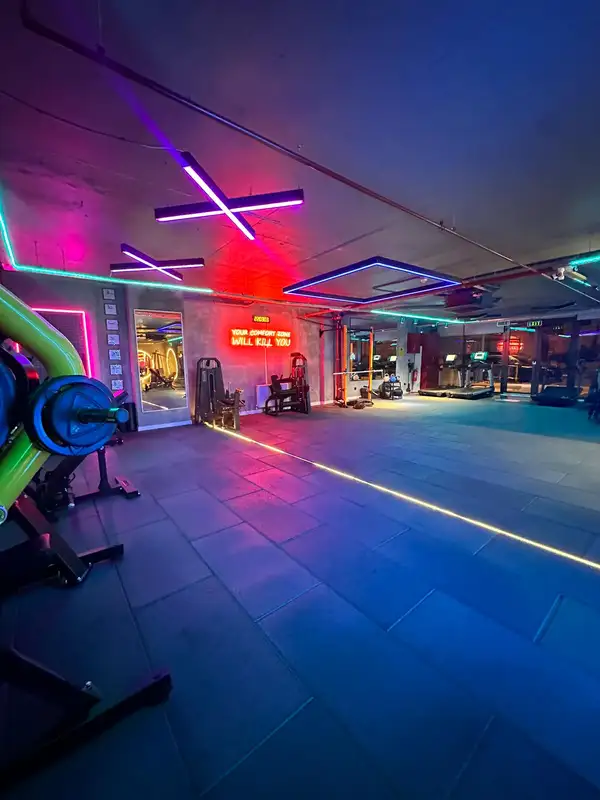 Berke Çakmak PT Club - İstanbul Şişli