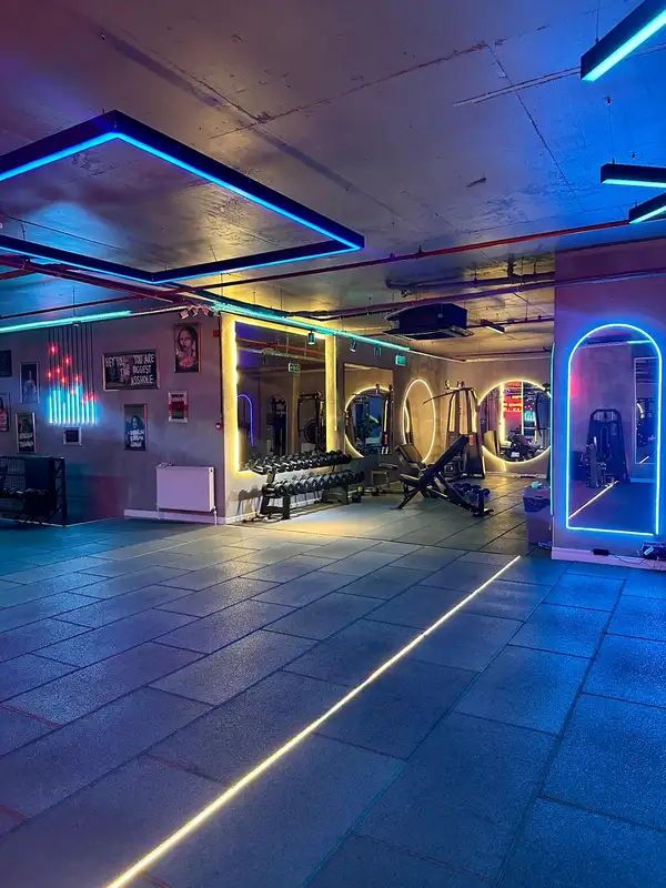 Berke Çakmak PT Club - İstanbul Şişli