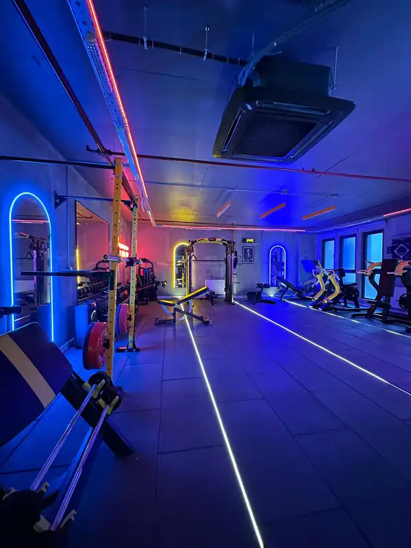Berke Çakmak PT Club - İstanbul Şişli