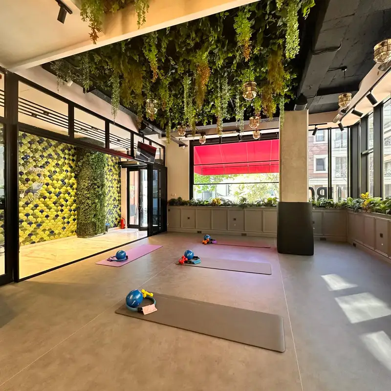 Berke Çakmak PT Club - İstanbul Şişli