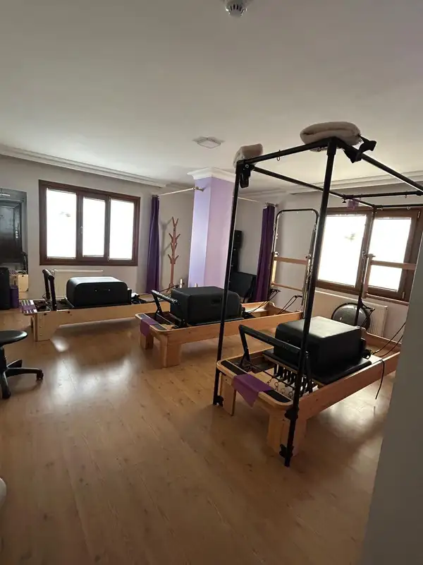 Physio-Es Pilates Bulgurlu - İstanbul Üsküdar