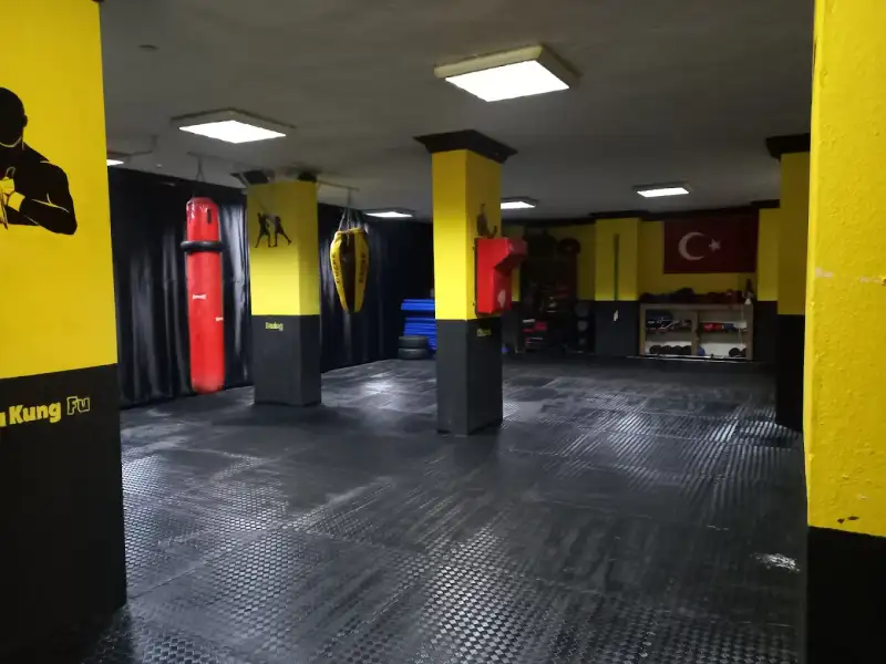 Örnek Altın Yumruk Spor Kulübü - İstanbul Esenyurt
