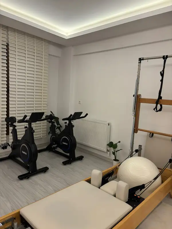 Fzt. Selin Çiftçi - Manisa Akhisar