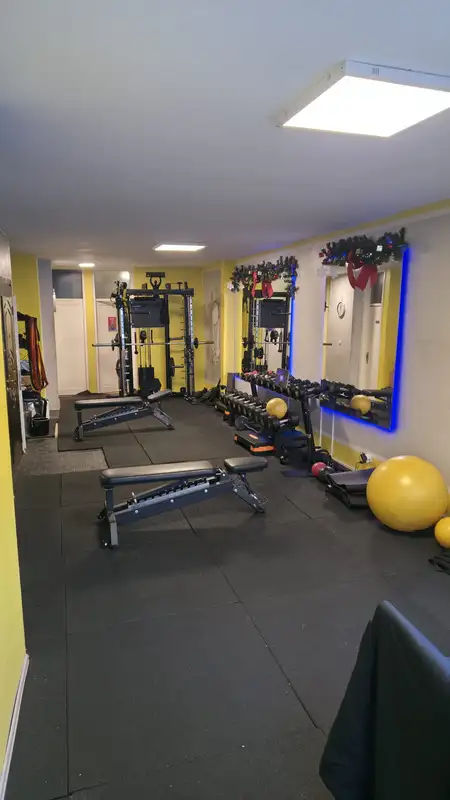 Personal Trainer Karşıyaka Bostanlı Hakan Spor Studio - İzmir Karşıyaka