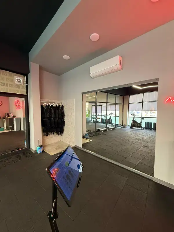Fit2Tech EMS Fitness İzmir - İzmir Karşıyaka