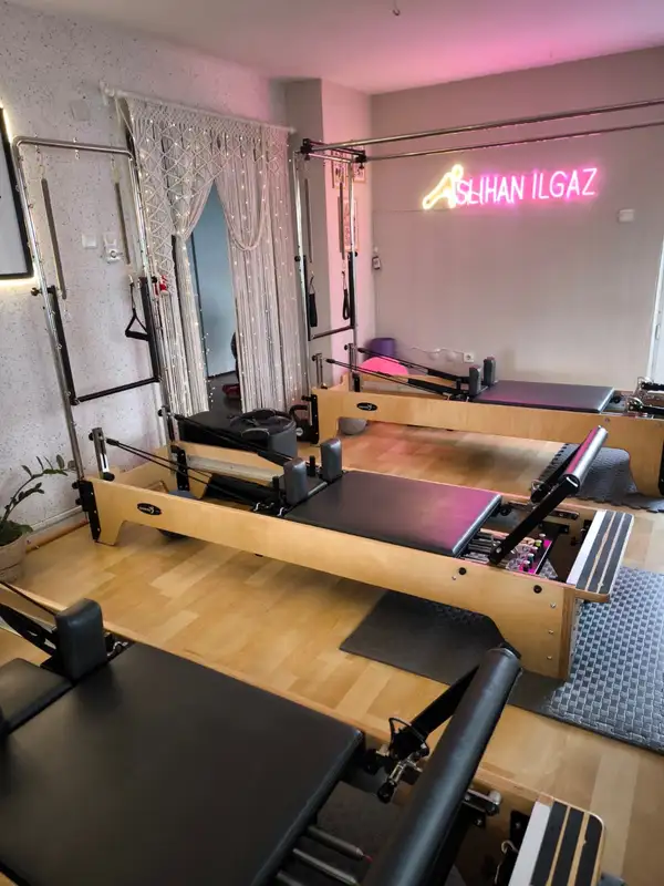 Aslıhan Ilgaz Personal Trainer Studio - Manisa Şehzadeler