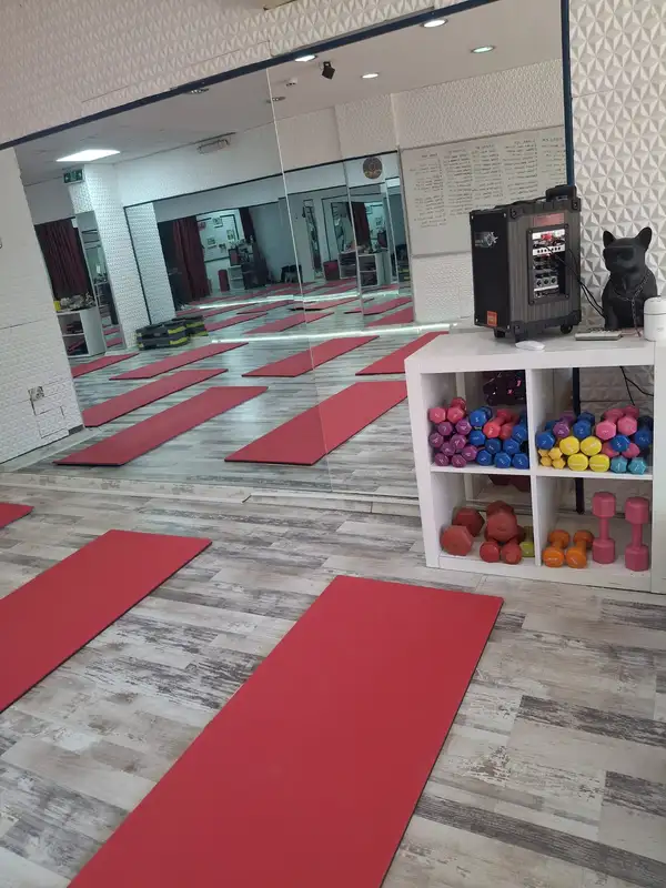 Fitgirls Kadın Spor Merkezi - İzmir Karşıyaka
