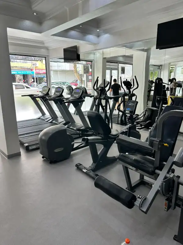 Yaşam Spor Merkezi - İzmir Karabağlar