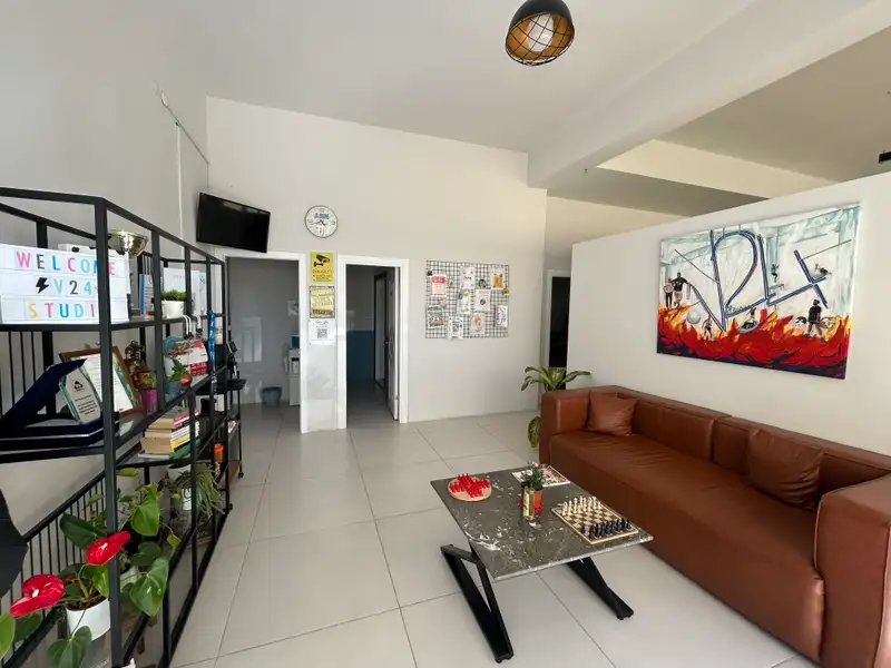 V24 Training Studio - İzmir Karşıyaka