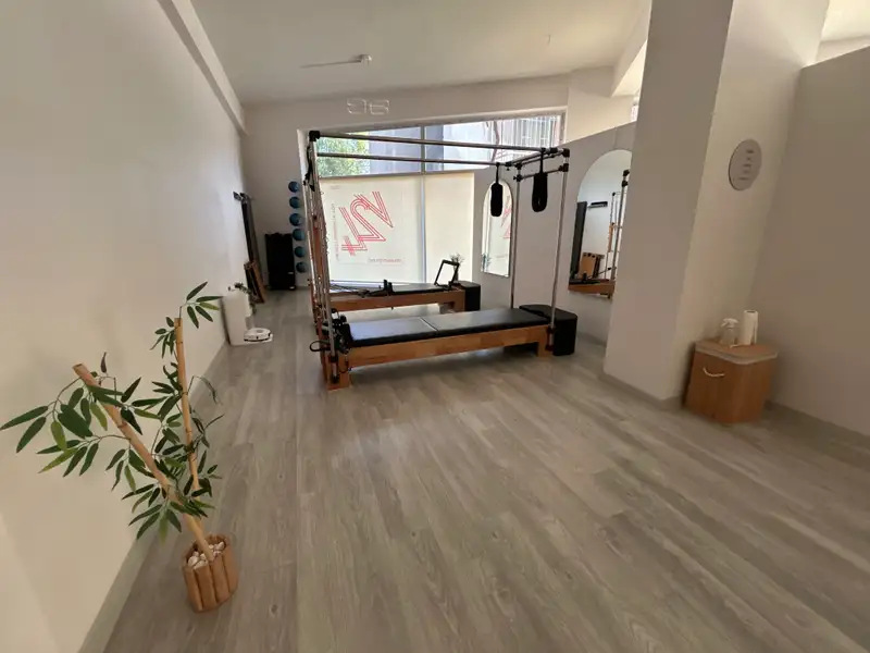 V24 Training Studio - İzmir Karşıyaka