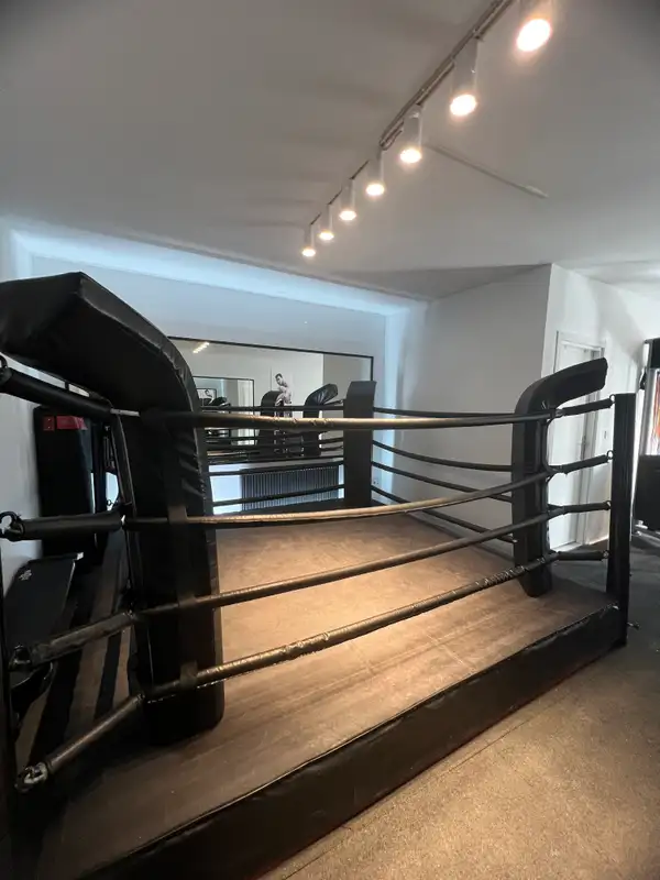 Aura Sports Club - İstanbul Sarıyer