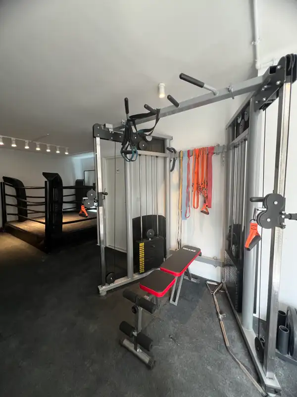 Aura Sports Club - İstanbul Sarıyer