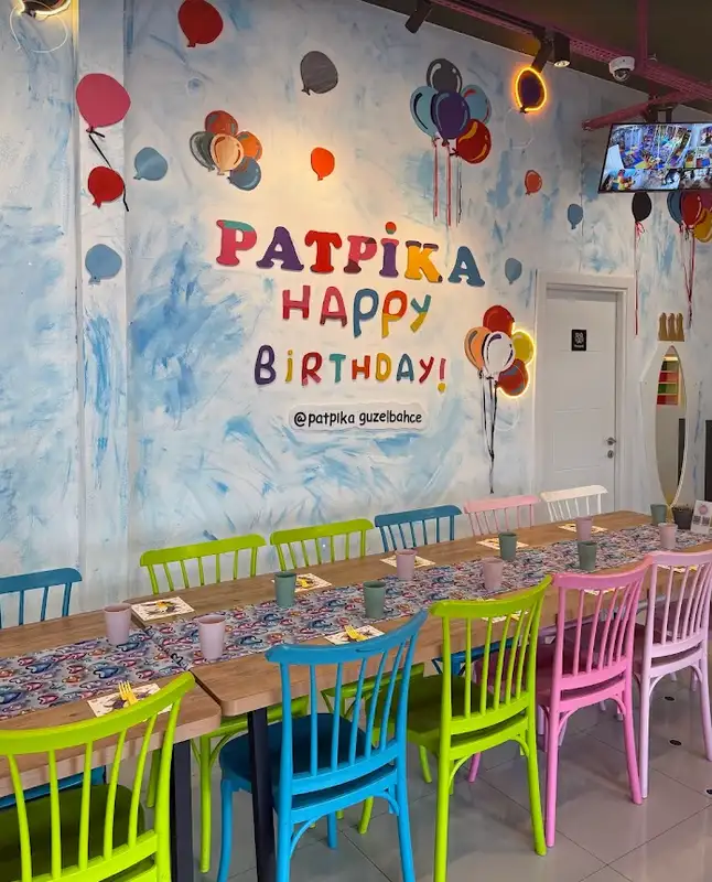 Patpika Kafe ve Çocuk Oyun Alanı Güzelbahçe - İzmir Güzelbahçe