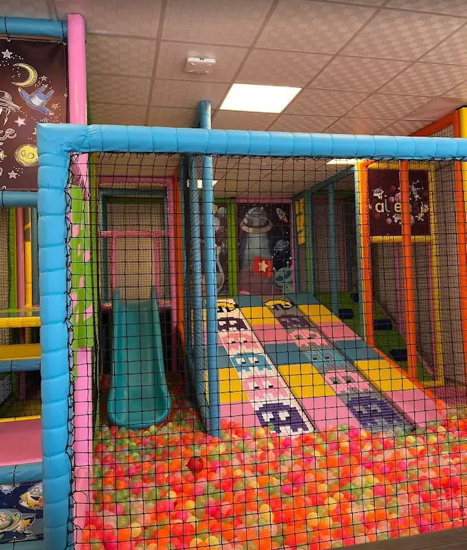 Patpika Kafe ve Çocuk Oyun Alanı Güzelbahçe görsel 3