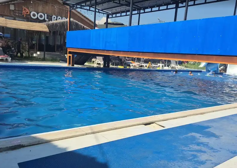 Pool Park Çiçekliköy - İzmir Bornova