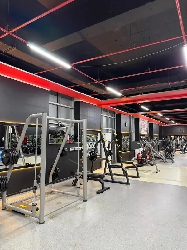 UniAthletic Karaman Spor Kompleksi görsel 2