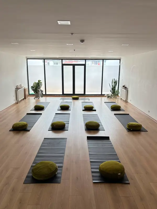 Yoga Hürcan - Bursa Ni̇lüfer