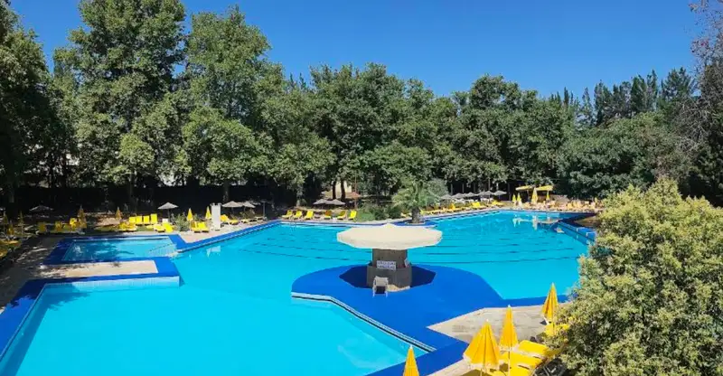Efes Selçuk Yüzme Havuzu - İzmir Selçuk
